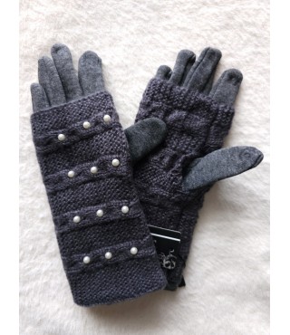 Naujos pirštinės-riešinės puoštos karoliukais